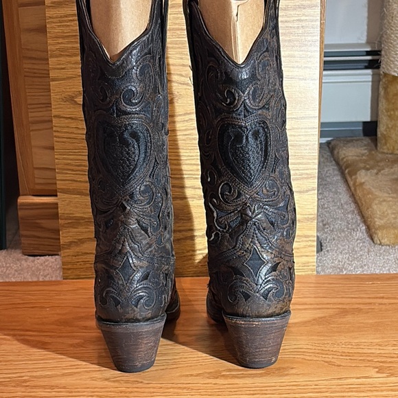 Corral Brown Western Boots with Heart Rhinestone Design - Picture 5 of 14